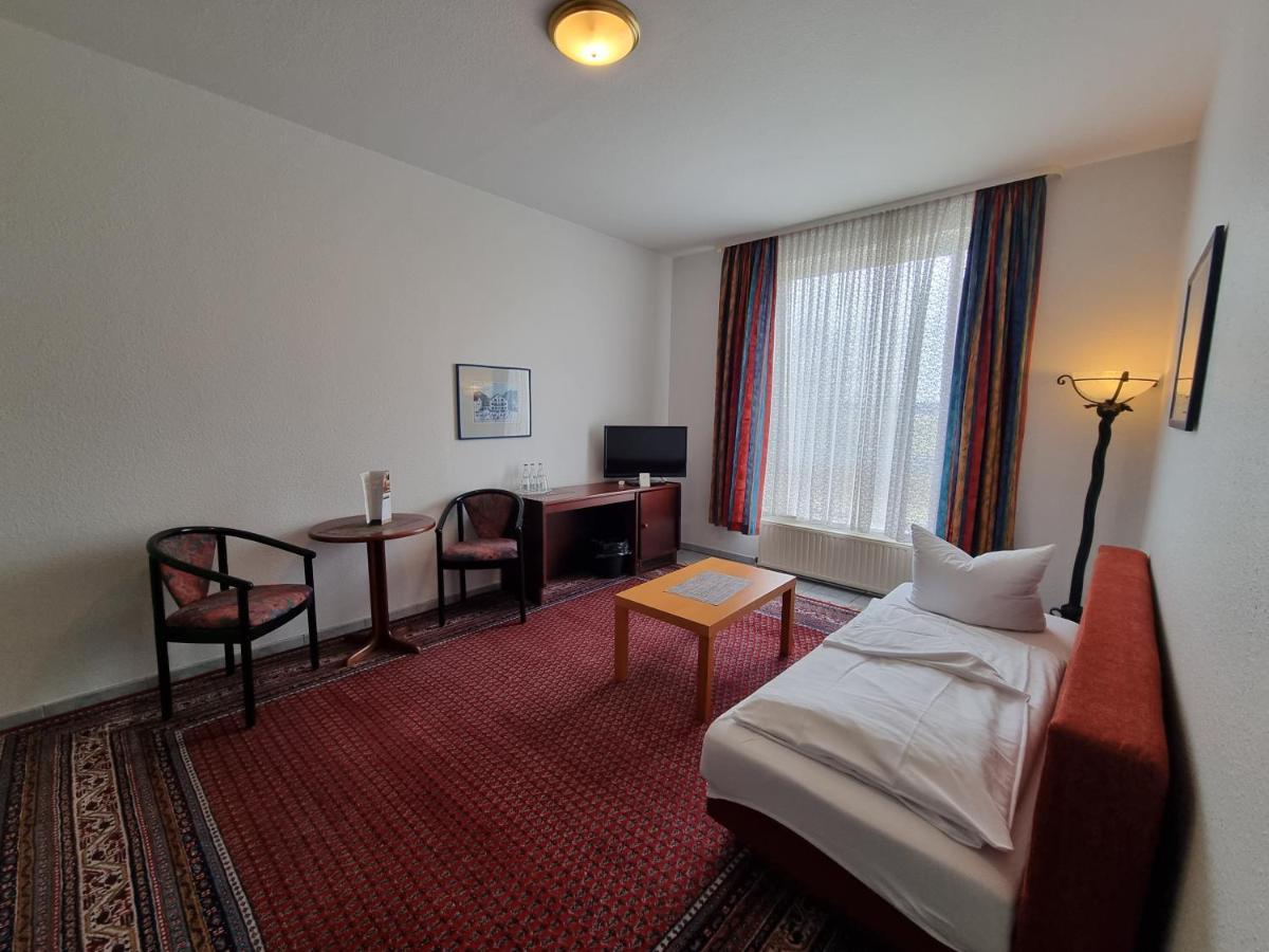 Erbenholz Hotel Laatzen Εξωτερικό φωτογραφία
