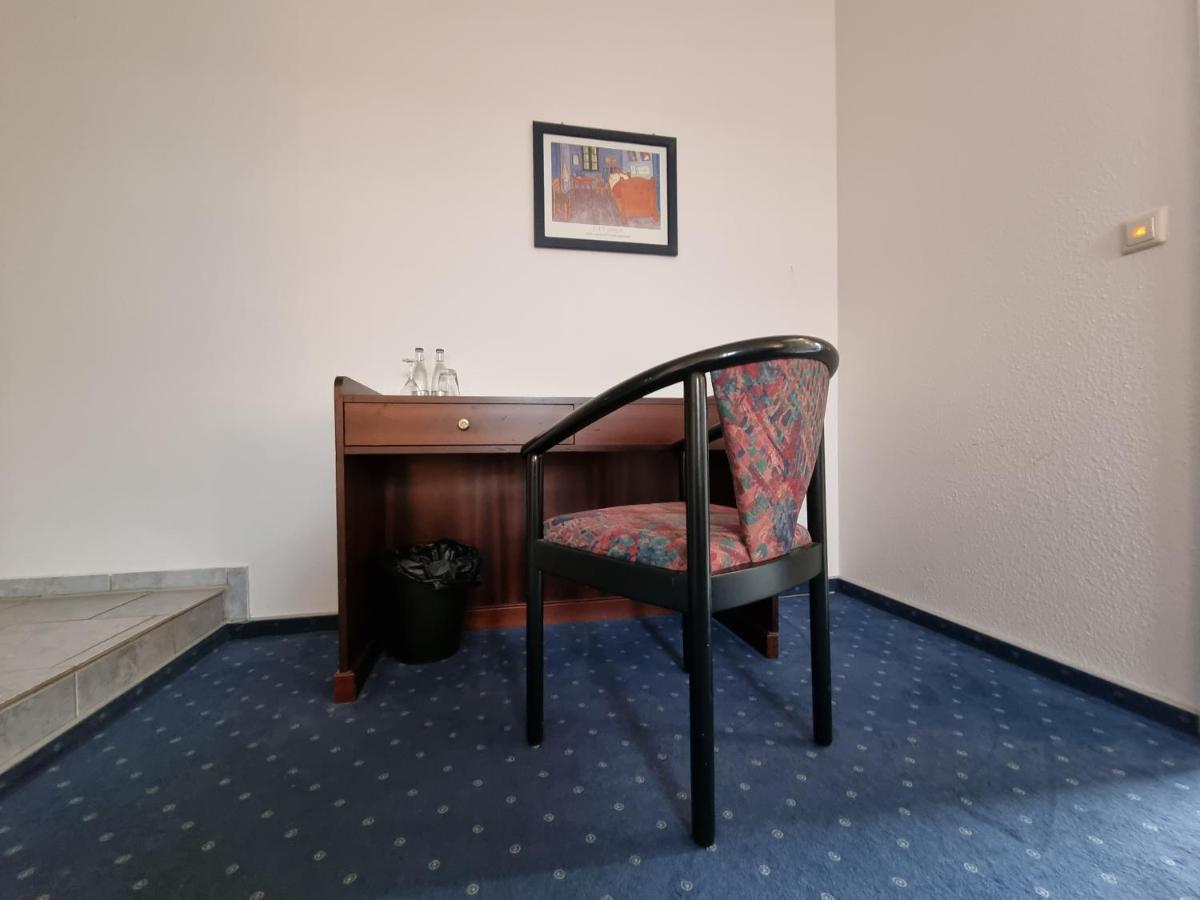 Erbenholz Hotel Laatzen Εξωτερικό φωτογραφία