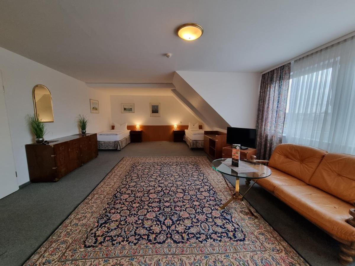 Erbenholz Hotel Laatzen Εξωτερικό φωτογραφία