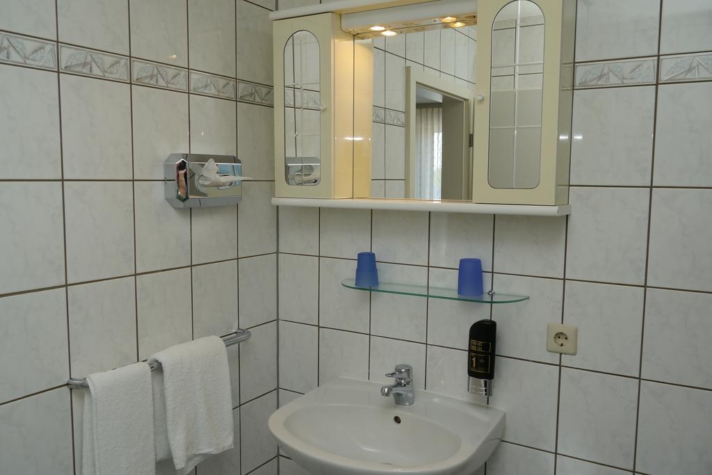 Erbenholz Hotel Laatzen Εξωτερικό φωτογραφία