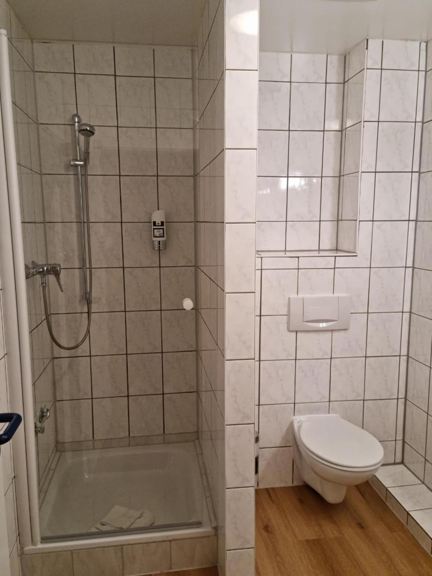 Erbenholz Hotel Laatzen Εξωτερικό φωτογραφία
